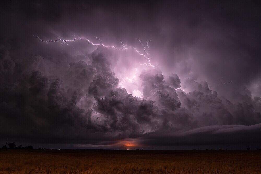 A storm is brewing. Robert Postma photo.