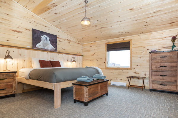 Bedroom at Seal River Heritage Lodge. Scott Zielke photo.