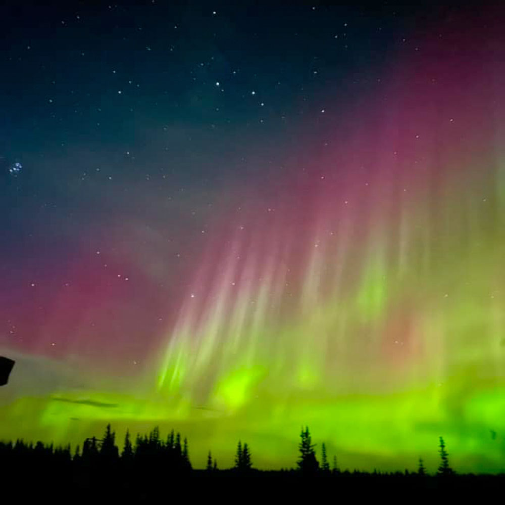 Northern lights at Nanuk Polar Bear Lodge. Christina Schütt photo.