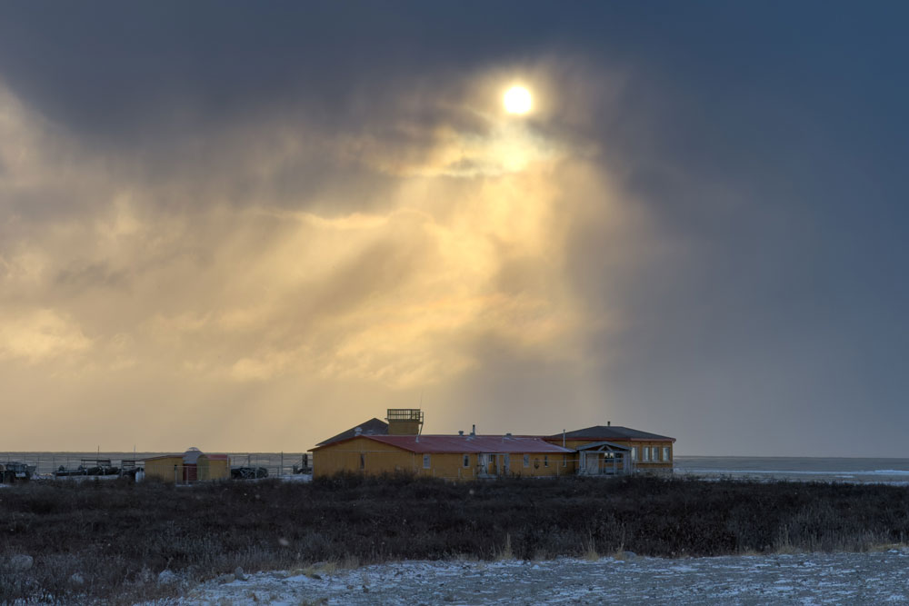 Full moon over Seal River Heritage Lodge as the big freeze begins. Christoph Jansen / ArcticWild.net photo.
