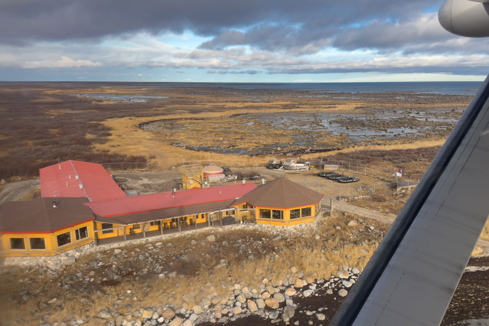 Flying into Seal River Heritage Lodge just before the big freeze. Christoph Jansen / ArcticWild.net photo.