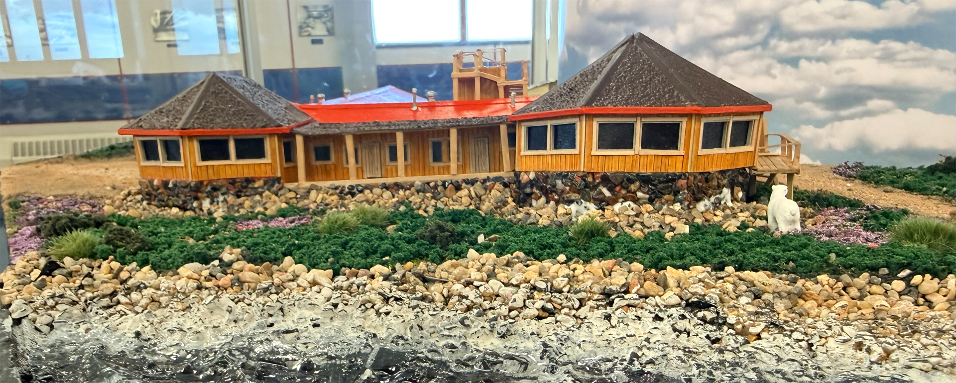 Netflix Star Builds Churchill Wild Diorama. Then Lives It.