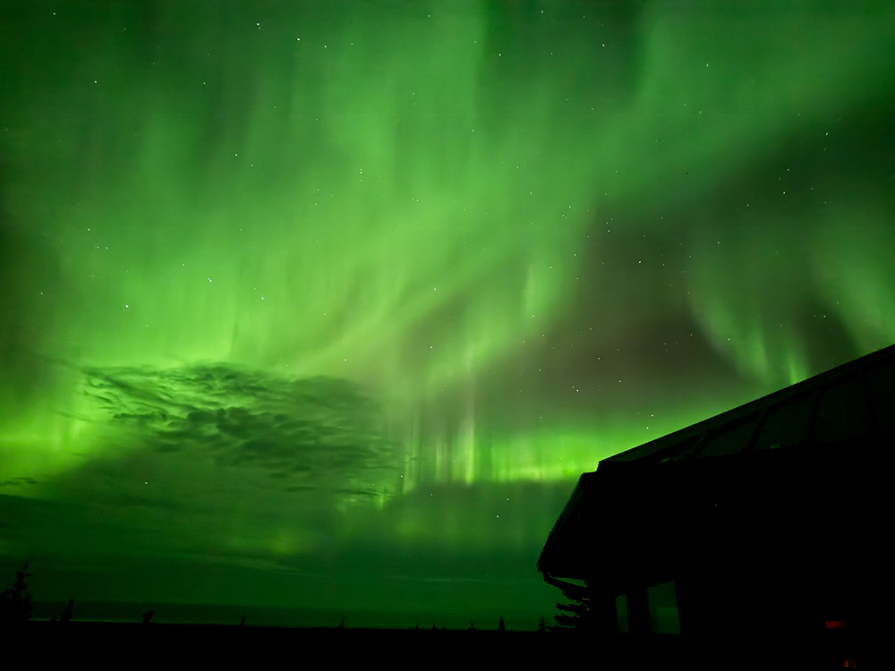 Heavy northern lights over Nanuk Polar Bear Lodge. Jennifer Rider photo.